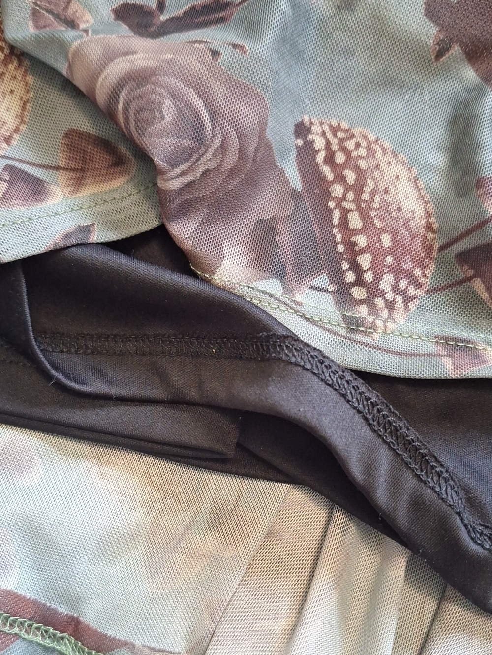 Thorn&Fable Grey Maxi Slip Dress With Dark Red Roses and Mushrooms Size Med NWOT - Picture 8 of 8